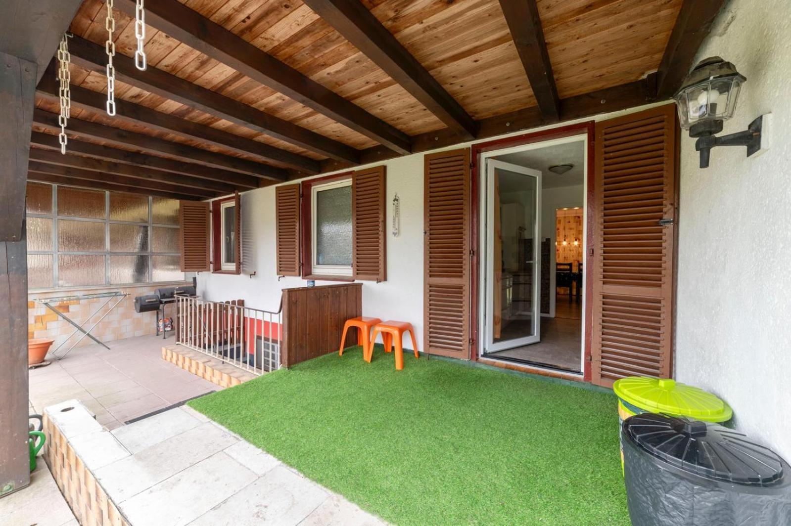 Cozy Villa With Garden, Balcony And Parking Area In Duesseldorf Exteriér fotografie