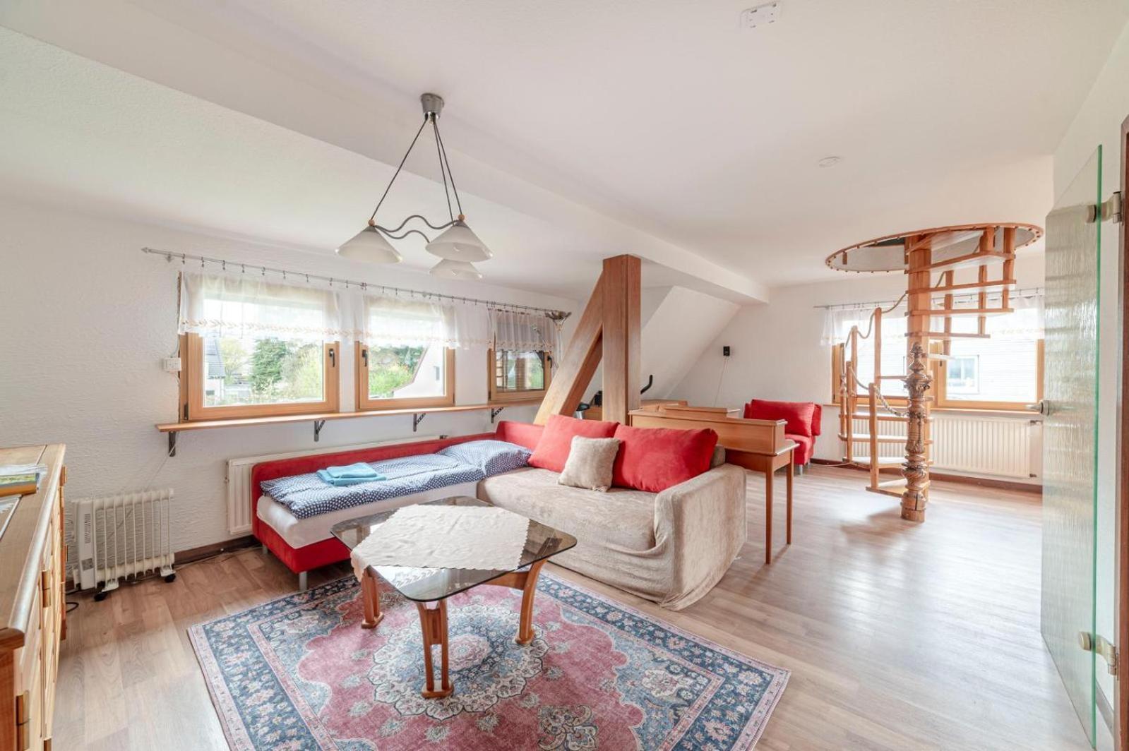 Cozy Villa With Garden, Balcony And Parking Area In Duesseldorf Exteriér fotografie